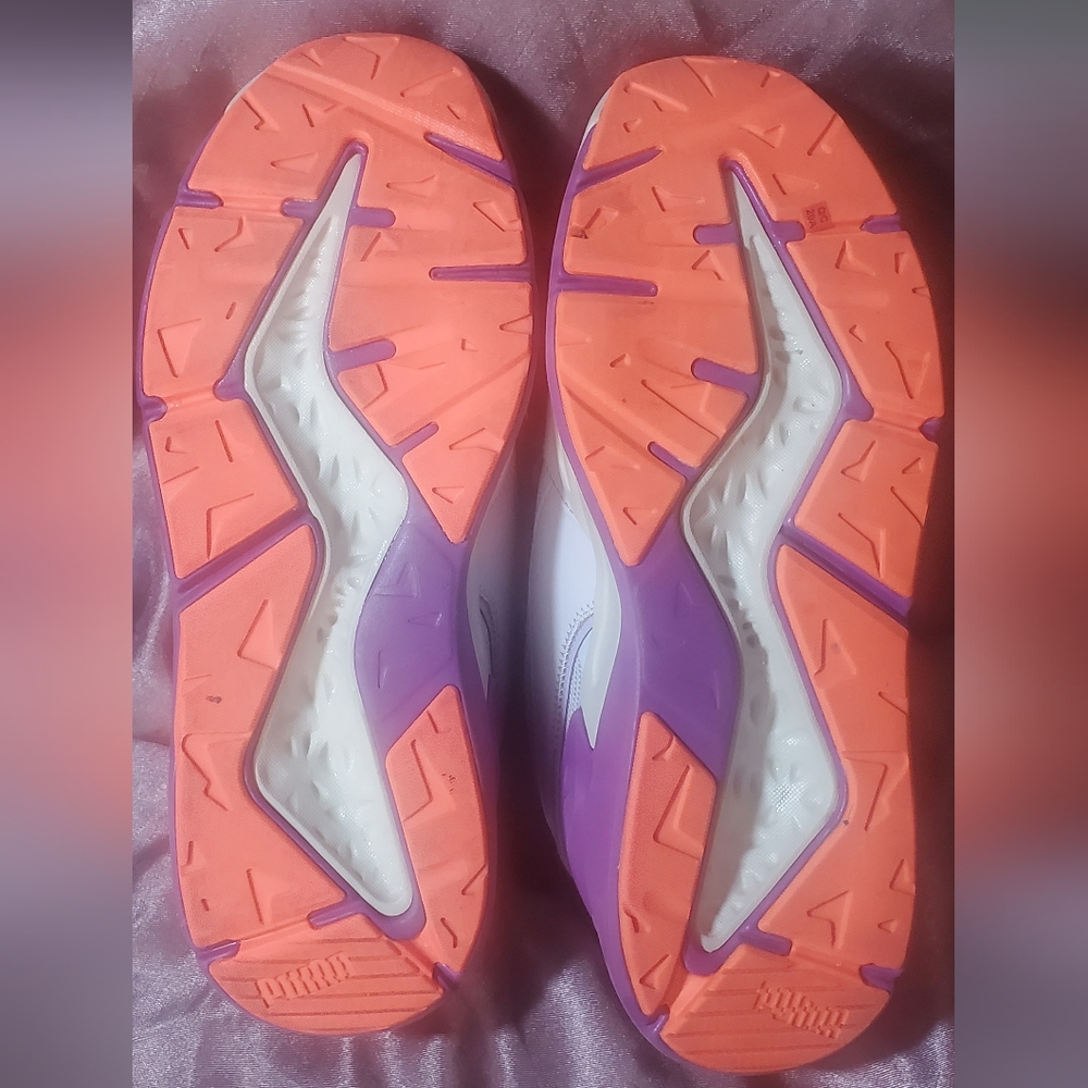 Puma Women's Sneakers - Purple and Orange Accents - Picture 10 of 11